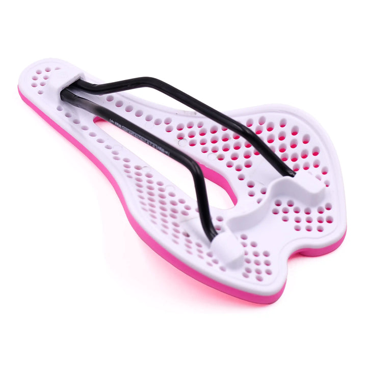 bottom view of Eclipse saddle on a white background