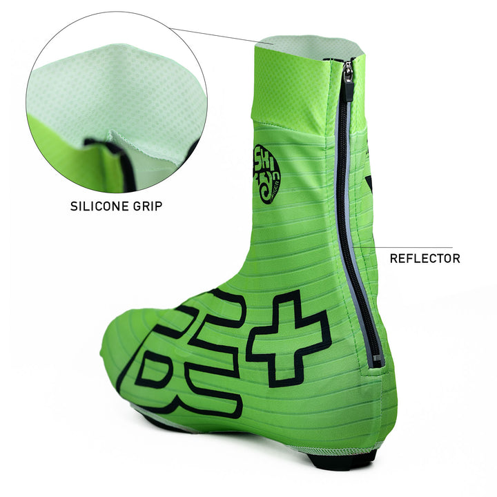 bepositive bicycle shoe cover green back view of the silicone and reflector