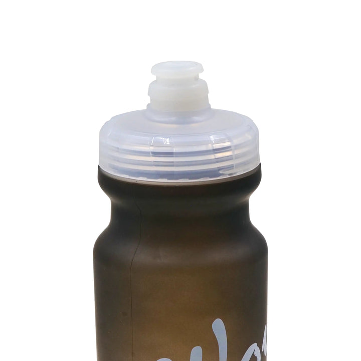woya sipper bottle closeup view